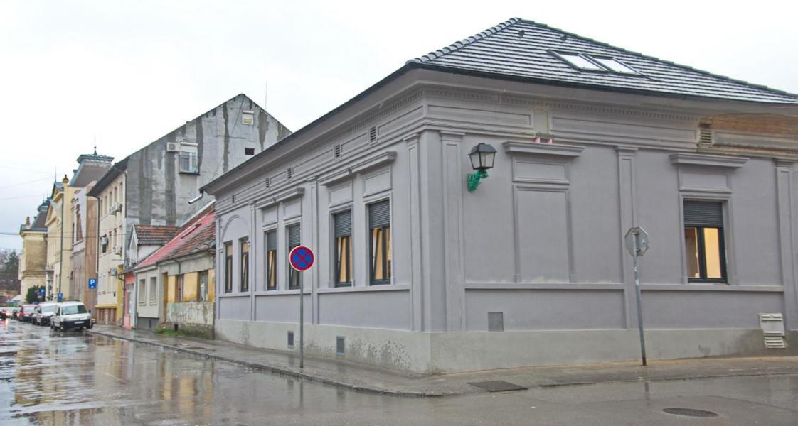 Apartmani Sterija Novi Sad Ngoại thất bức ảnh